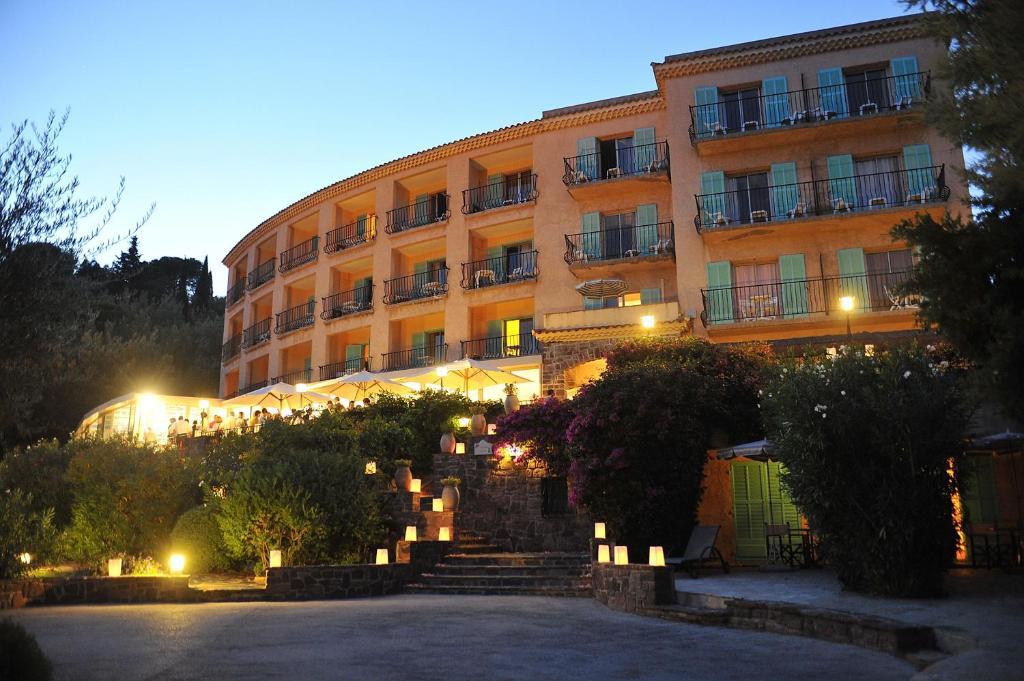 Hotel Du Parc Cavalaire Sur Mer Zewnętrze zdjęcie